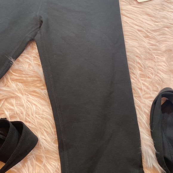 Free People Movement X Carbon38 Black Turnout Leggings sz XS - Picture 3 of 7